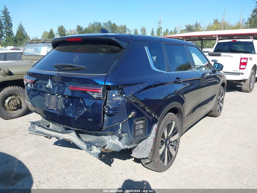 2026 MITSUBISHI OUTLANDER auction photo 4