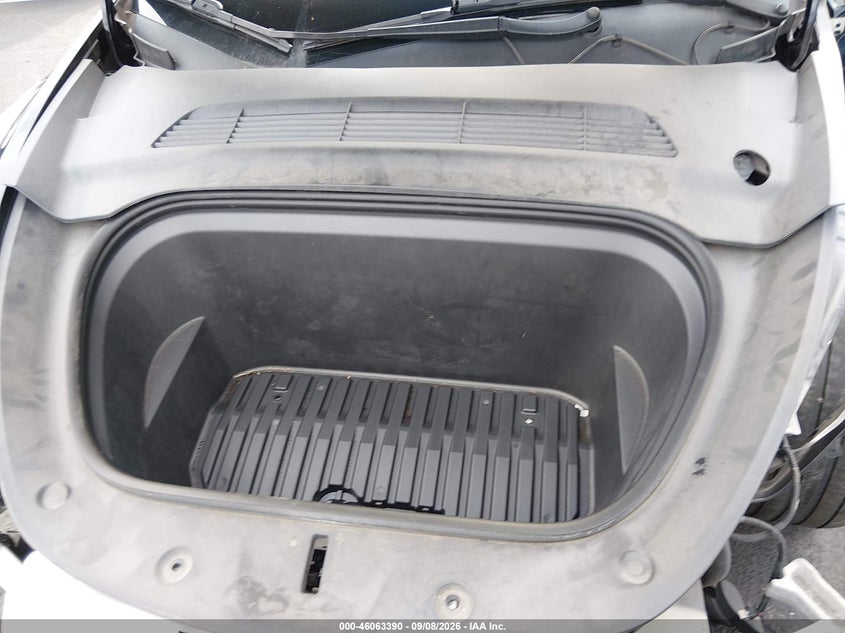 TESLA MODEL Y - zdjęcie 10