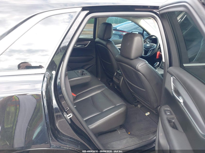 CADILLAC XT5 - zdjęcie 8