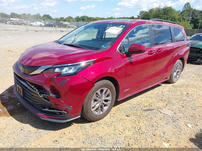 TOYOTA SIENNA - zdjęcie 2