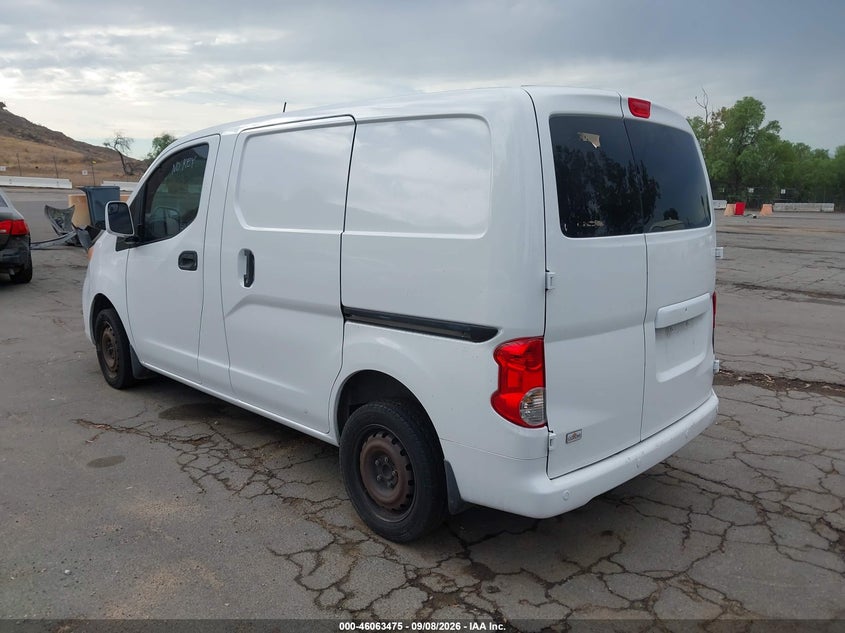 2015 NISSAN NV200 auction photo 3