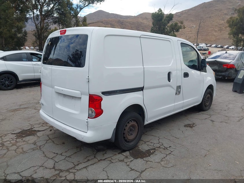 2015 NISSAN NV200 auction photo 4