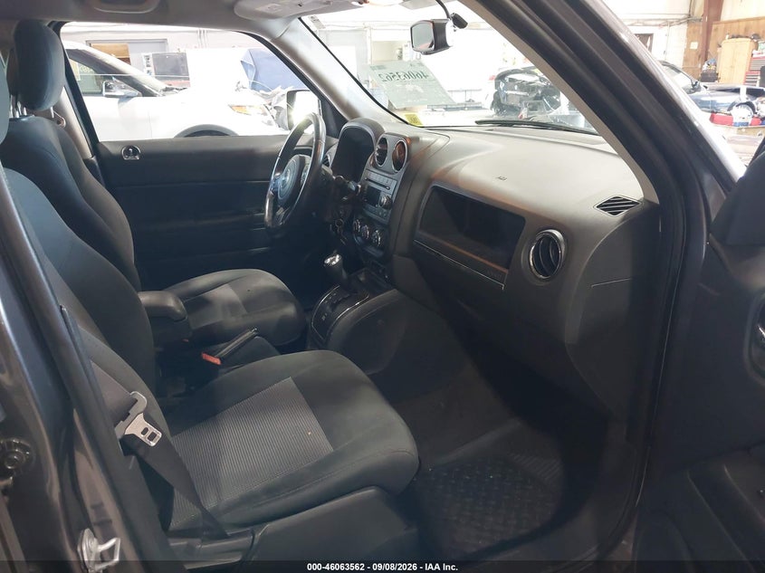2015 JEEP PATRIOT auction photo 5