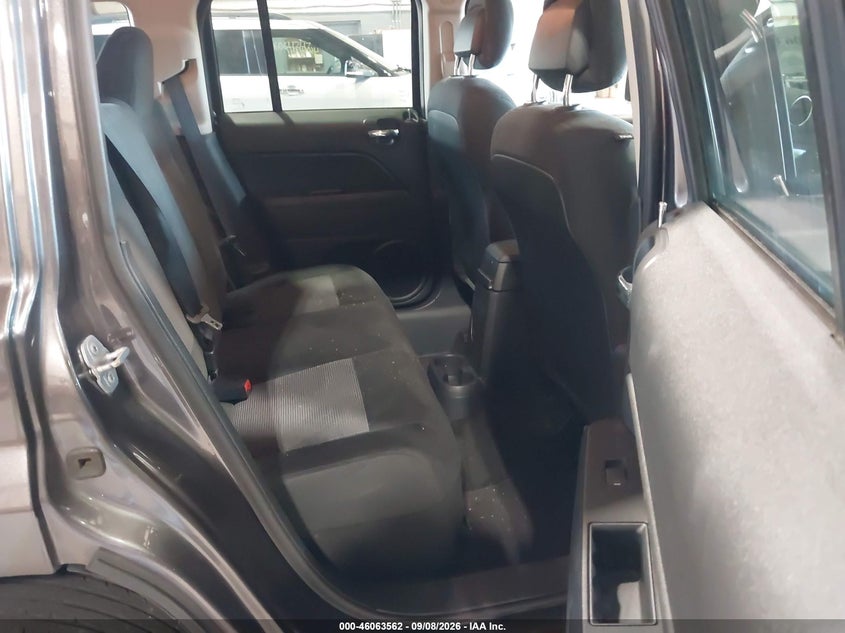 2015 JEEP PATRIOT auction photo 8