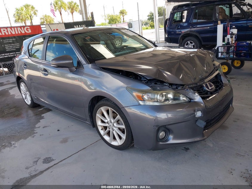 Vin: jthkd5bh0d2135470, lot: 46563091, lexus ct 200h 2013 img_1