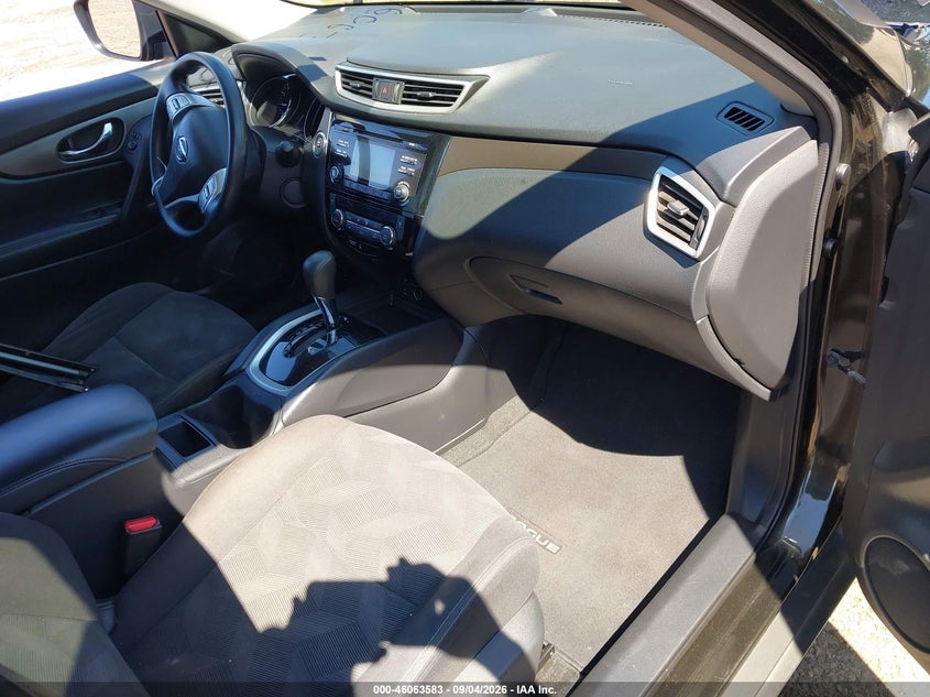 2016 NISSAN ROGUE auction photo 5