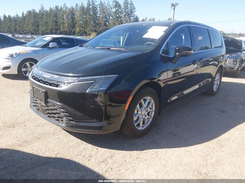2027 CHRYSLER PACIFICA auction photo 2