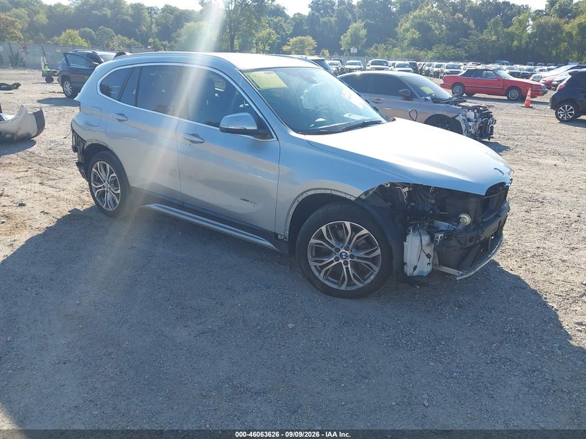 BMW X1 - zdjęcie 1