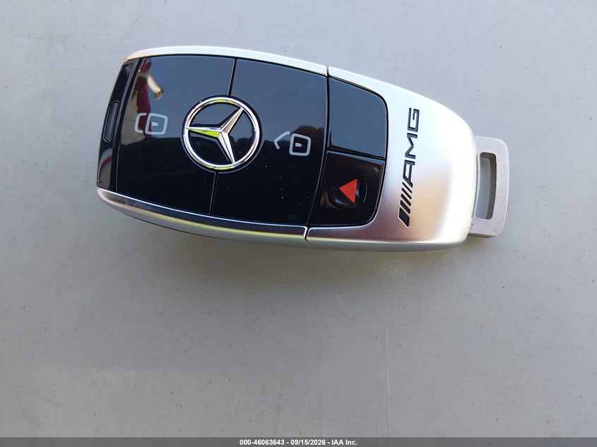 MERCEDES-BENZ AMG G 63 - zdjęcie 11