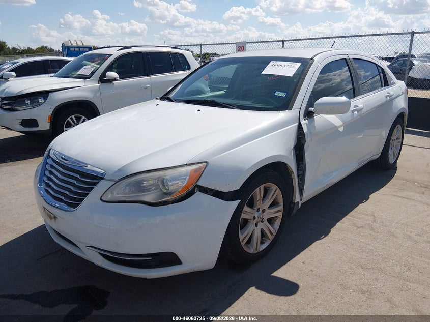 2013 CHRYSLER 200 auction photo 2