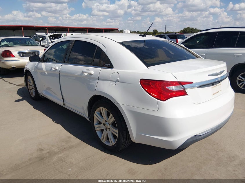 2013 CHRYSLER 200 auction photo 3