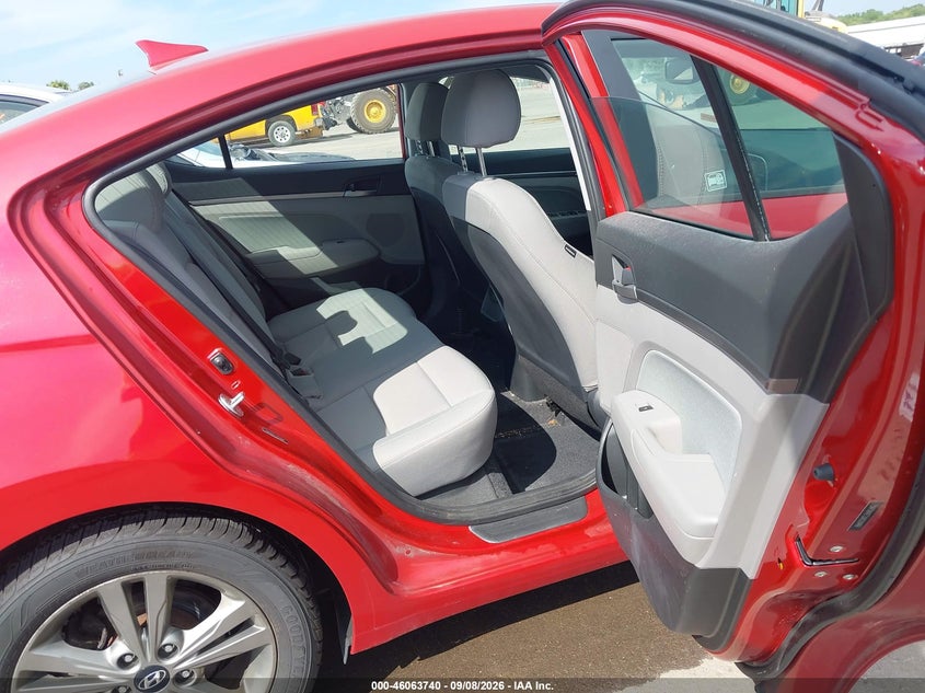 2018 HYUNDAI ELANTRA auction photo 8