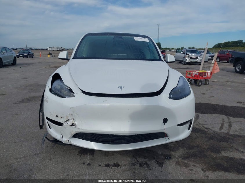 TESLA MODEL Y - zdjęcie 12