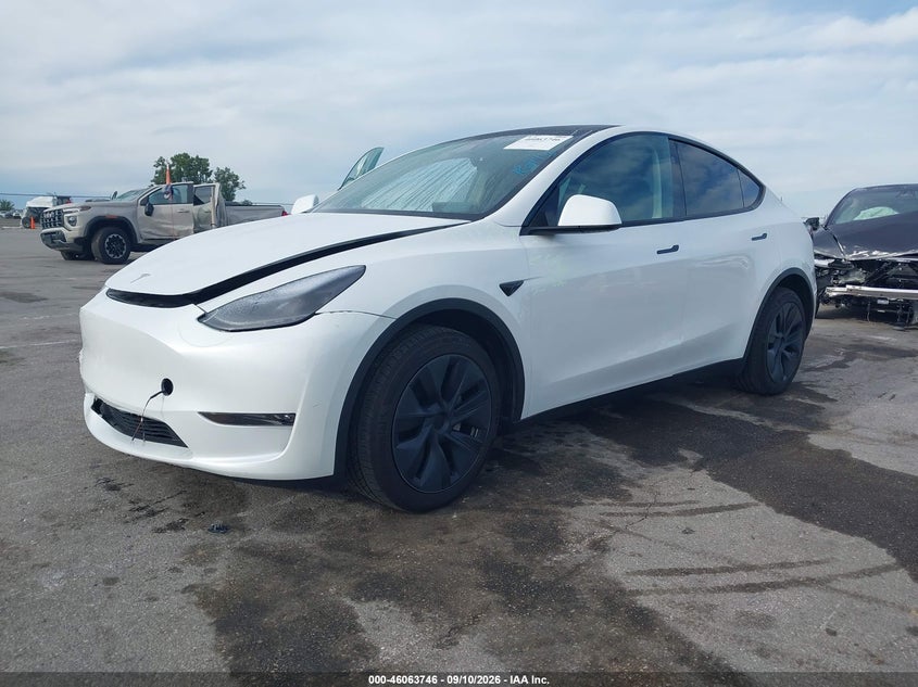 TESLA MODEL Y - zdjęcie 2