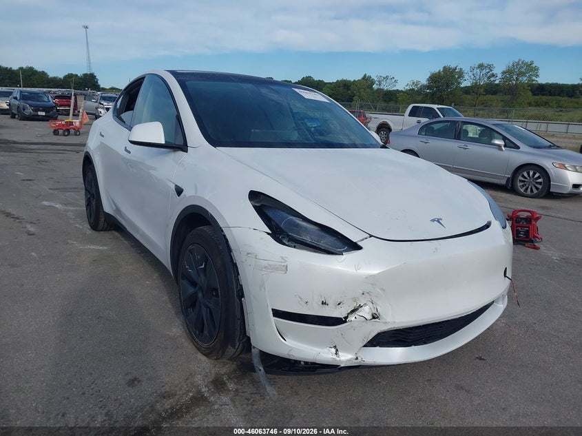 TESLA MODEL Y - zdjęcie 6