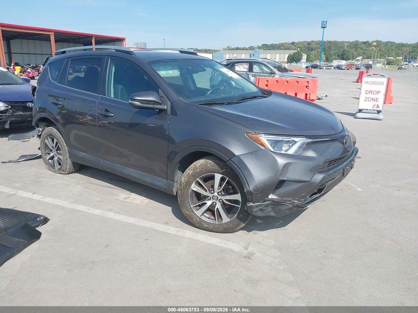 Vin: 2t3rfrev2hw622315, lot: 46563280, toyota rav4 xle 2017 img_1