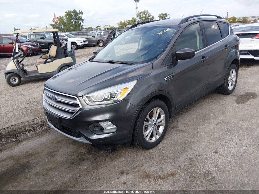 Vin: 1fmcu9gd3hud77629, lot: 46563362, ford escape se 20172