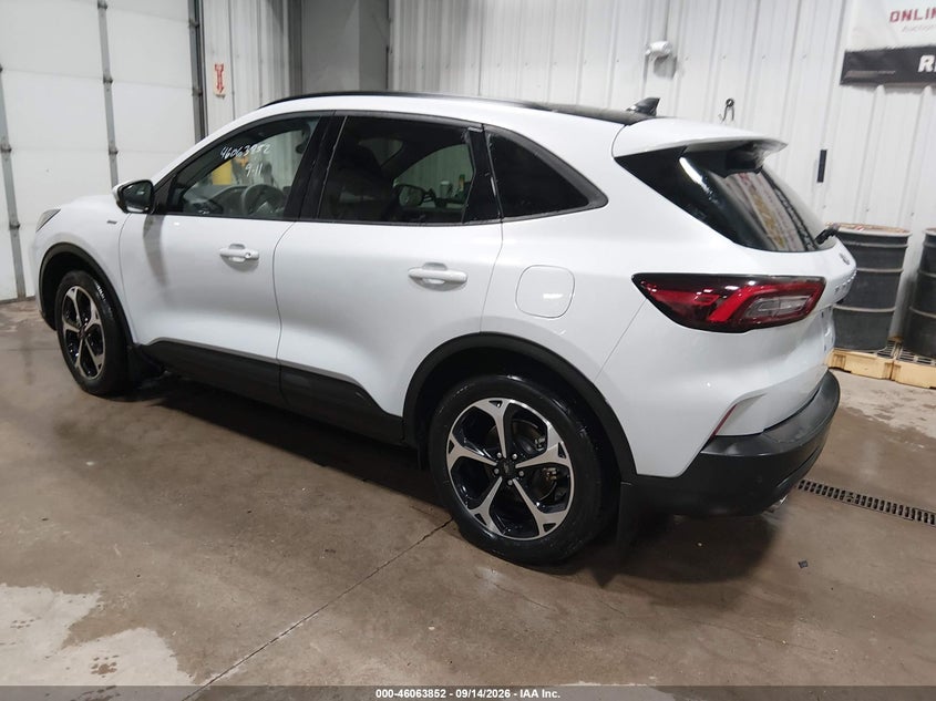 Vin: 1fmcu9nzxsua50683, lot: 46563379, ford escape st-line select 20253
