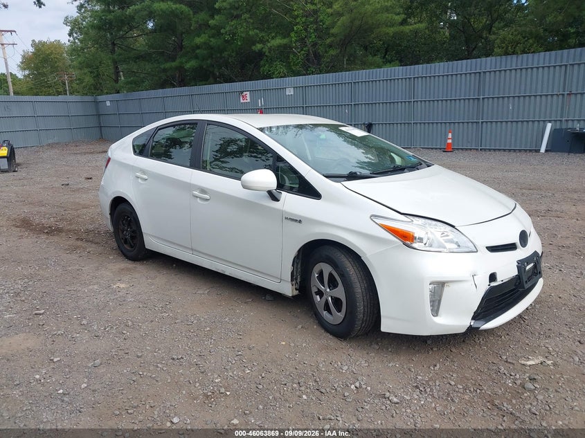 Vin: jtdkn3du1e0391658, lot: 46563396, toyota prius three 20141