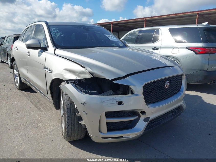 JAGUAR F-PACE - zdjęcie 1