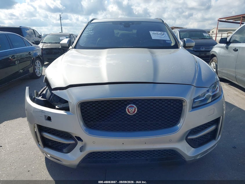 JAGUAR F-PACE - zdjęcie 12