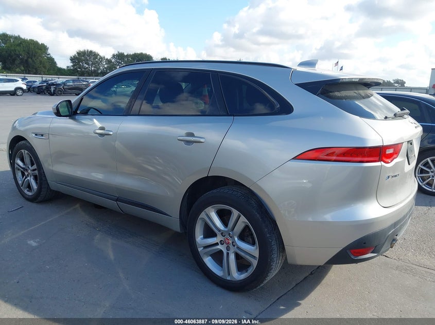 JAGUAR F-PACE - zdjęcie 14