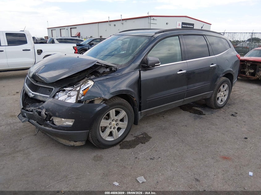 2010 Chevrolet Traverse, Left Front, IAAI, VIN 1GNLRFED0AJ252447 — photo 2