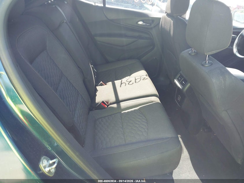 CHEVROLET EQUINOX 2019 VIN 2GNAXUEVXK6233669