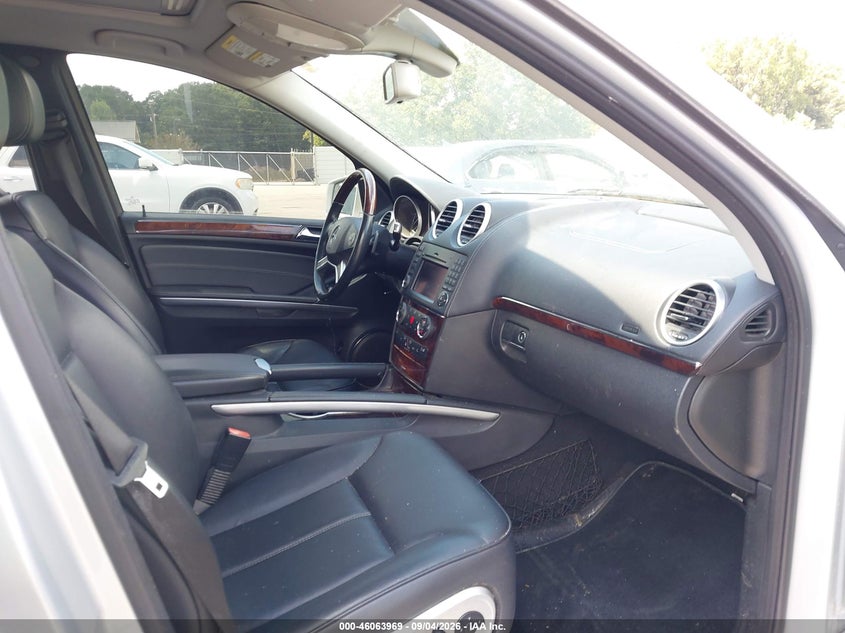 MERCEDES-BENZ GL 450 2011 VIN 4JGBF7BE8BA635985