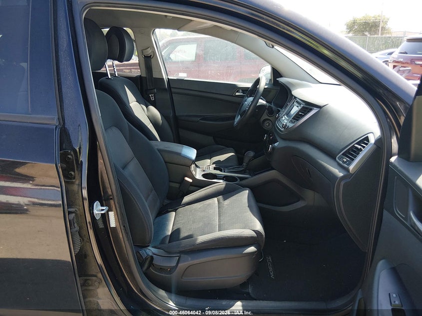 2016 HYUNDAI TUCSON auction photo 5
