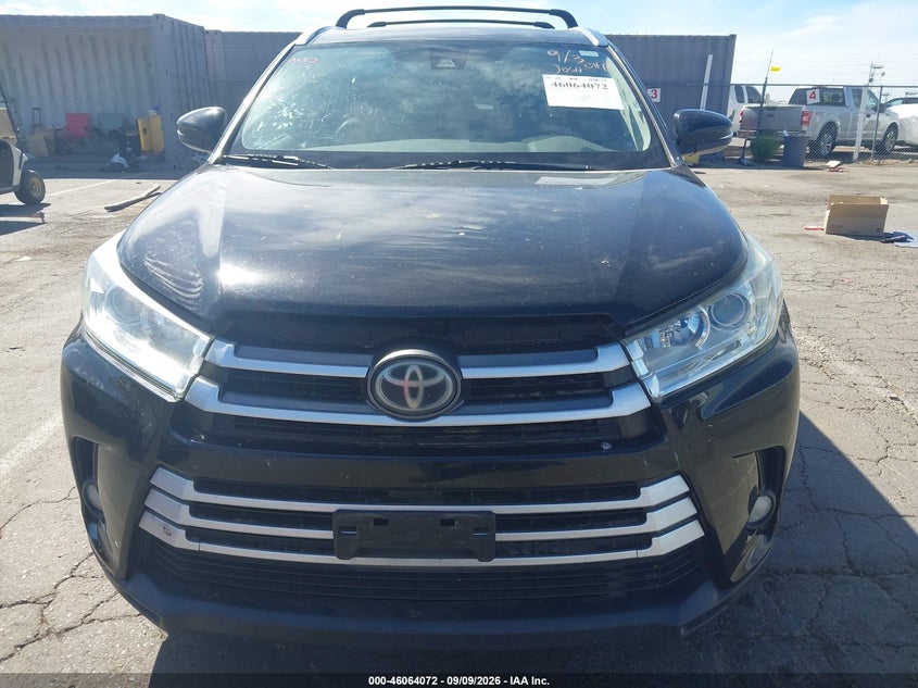 TOYOTA HIGHLANDER - zdjęcie 12