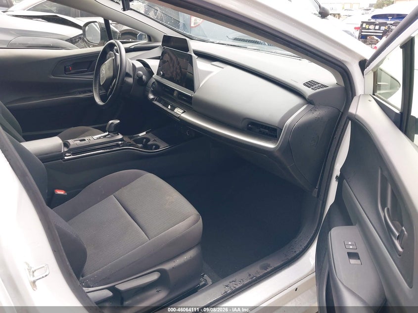 Toyota Prius - фото 5