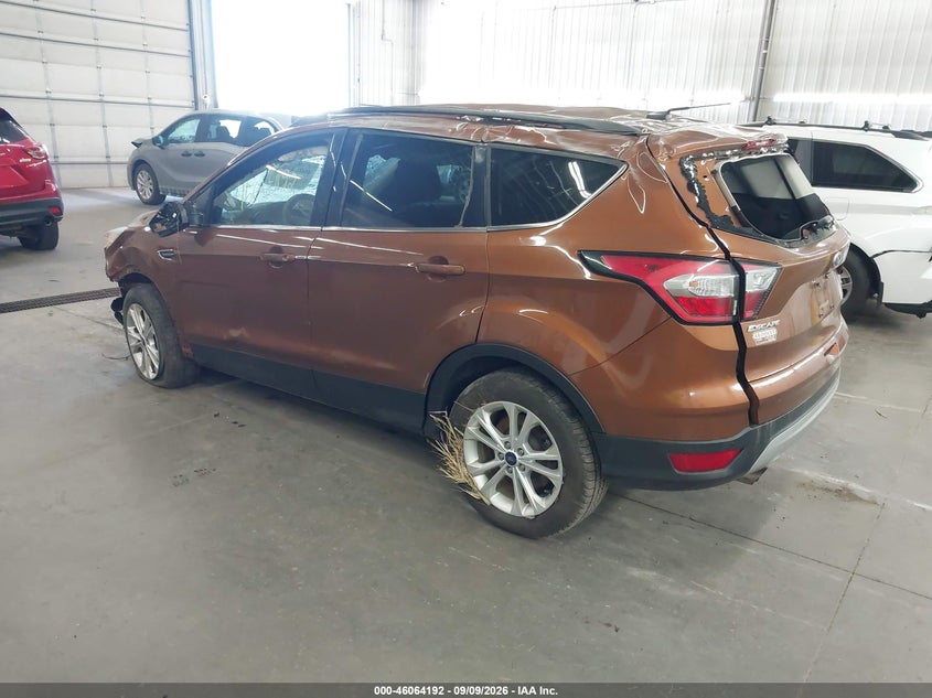 Vin: 1fmcu9gd1hud93635, lot: 46563719, ford escape se 20173