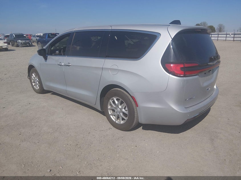2026 CHRYSLER PACIFICA auction photo 3