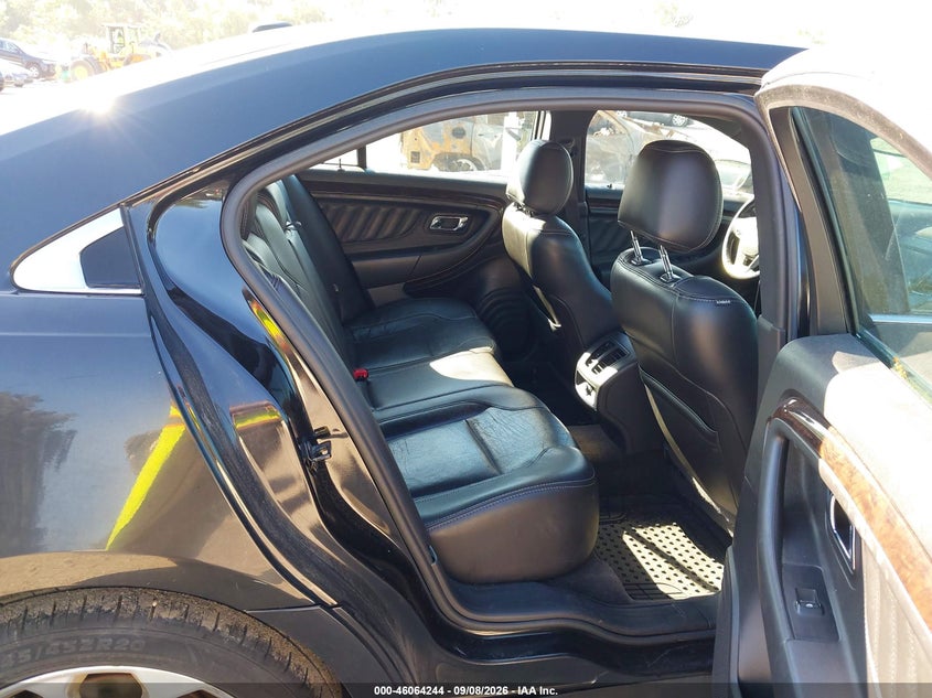 2013 FORD TAURUS auction photo 8