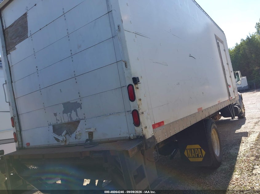 1999 INTERNATIONAL 4000 auction photo 4