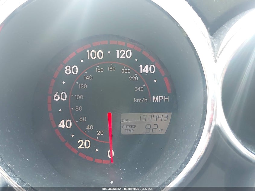 2005 TOYOTA MATRIX HATCHBACK 1.8L I4 FI DOHC 16V F4