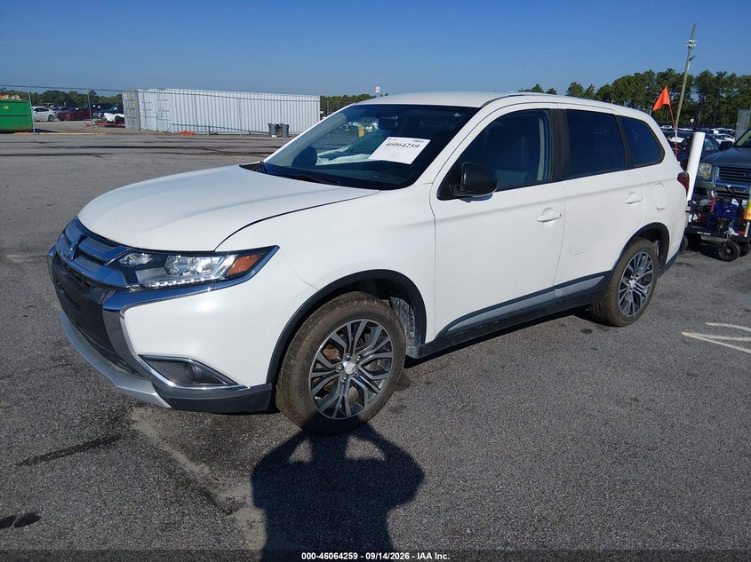2016 MITSUBISHI OUTLANDER auction photo 2