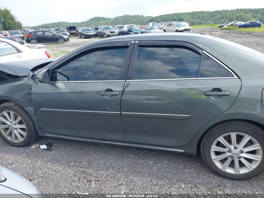 Фото 15 - TOYOTA CAMRY