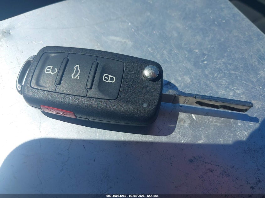 2012 VOLKSWAGEN JETTA SEDAN 2.0L I-4 DI, DOHC, TURBO, 140HP