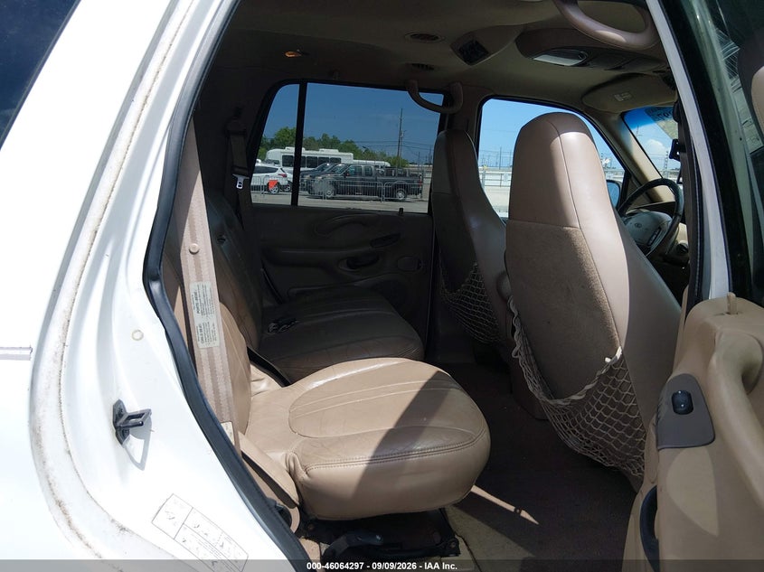 FORD EXPEDITION 1998 VIN 1FMRU17LXWLA88429