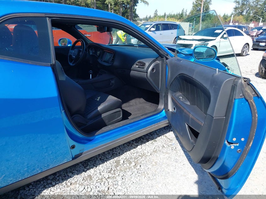 DODGE CHALLENGER 2015 VIN 2C3CDZBT3FH894727