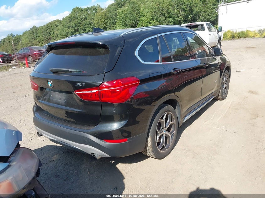 BMW X1 - zdjęcie 4