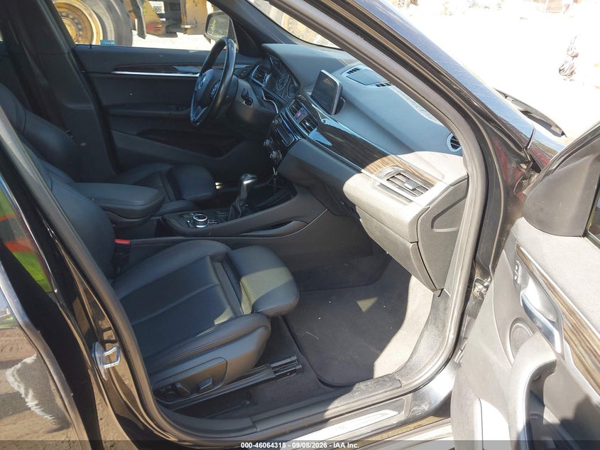 BMW X1 - zdjęcie 5