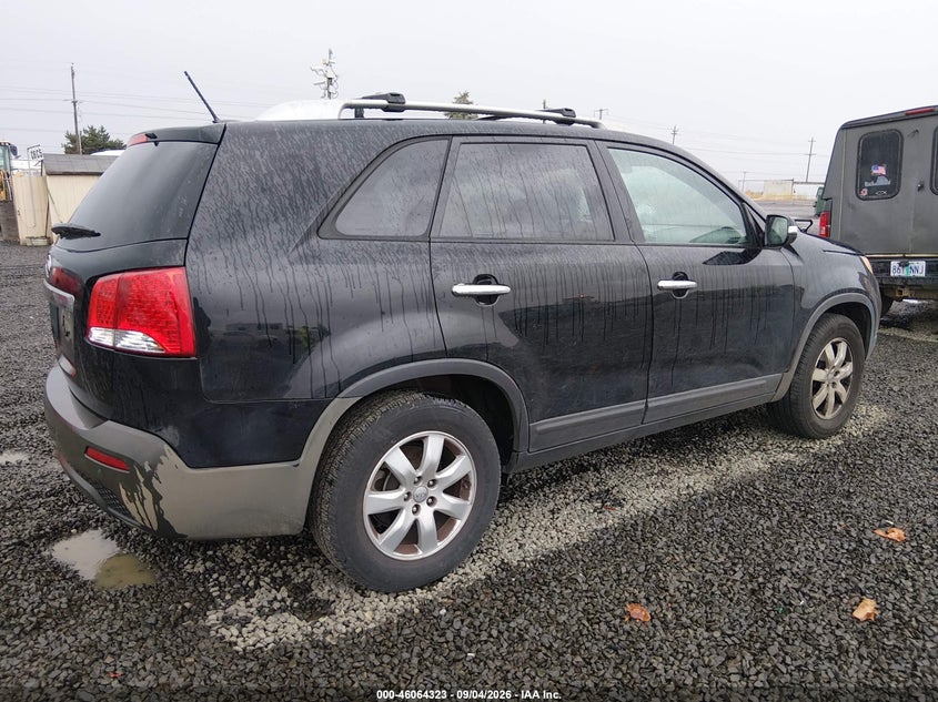 2013 KIA SORENTO auction photo 4