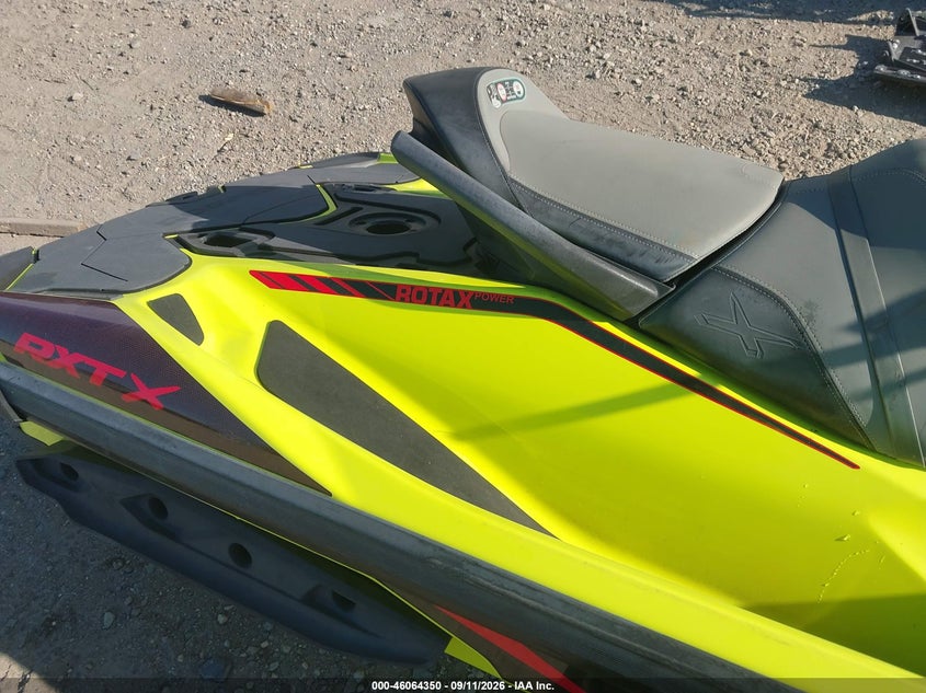 2019 SEADOO RXT-X 300 auction photo 8