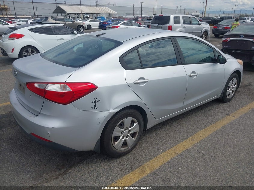 2015 KIA FORTE auction photo 4