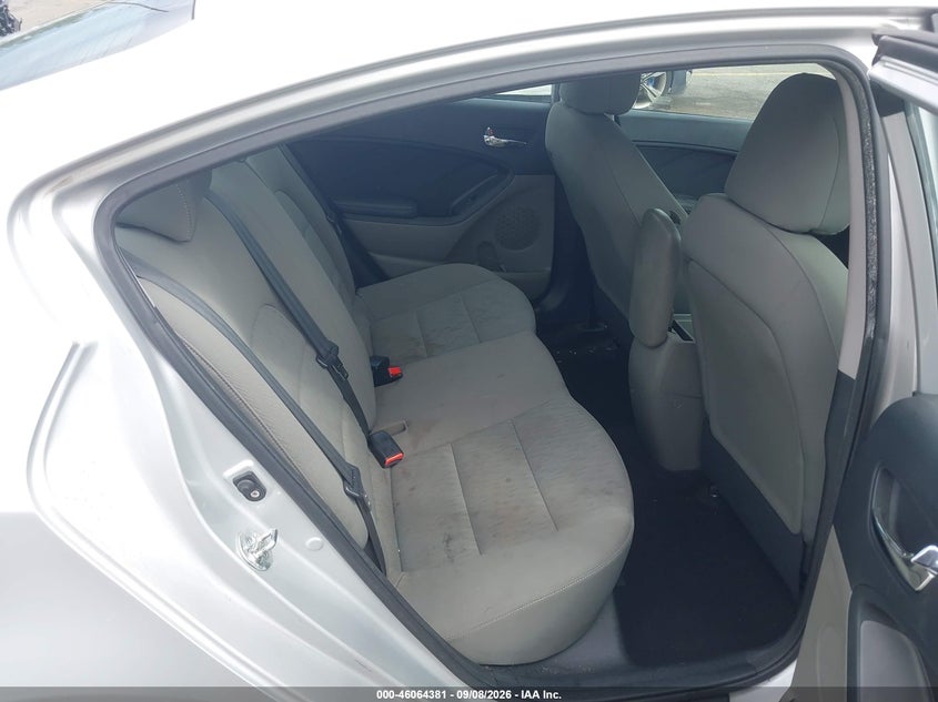 2015 KIA FORTE auction photo 8