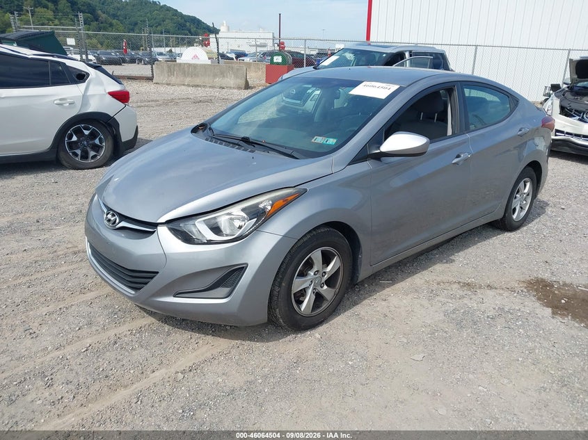 2015 HYUNDAI ELANTRA auction photo 2