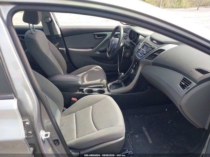 2015 HYUNDAI ELANTRA auction photo 5